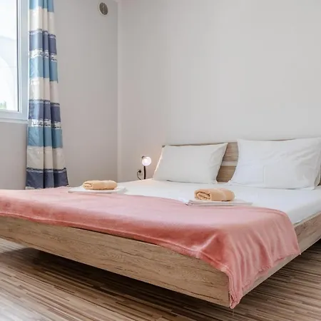 With A Parking Space - 21556 Apartamento Vir
