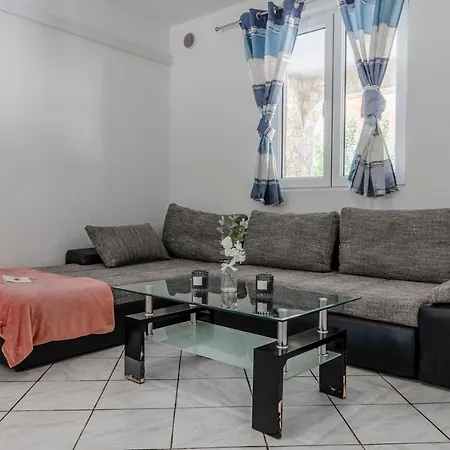 Apartamento With A Parking Space - 21556 *